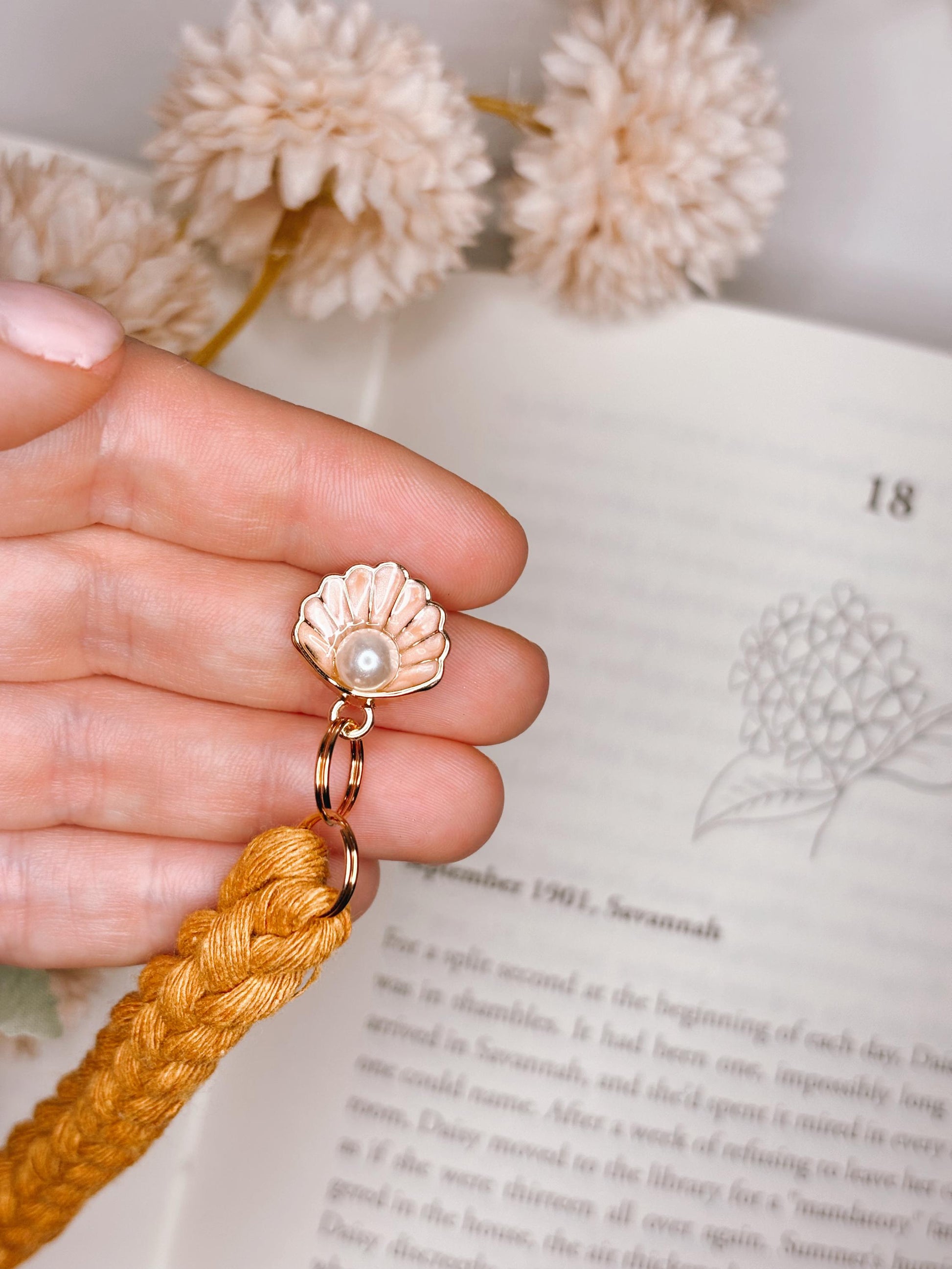 Pearl Seashell Charm Bookmark | Coastal Gift for Book Lovers | Book Accessories | Bookish Keepsake