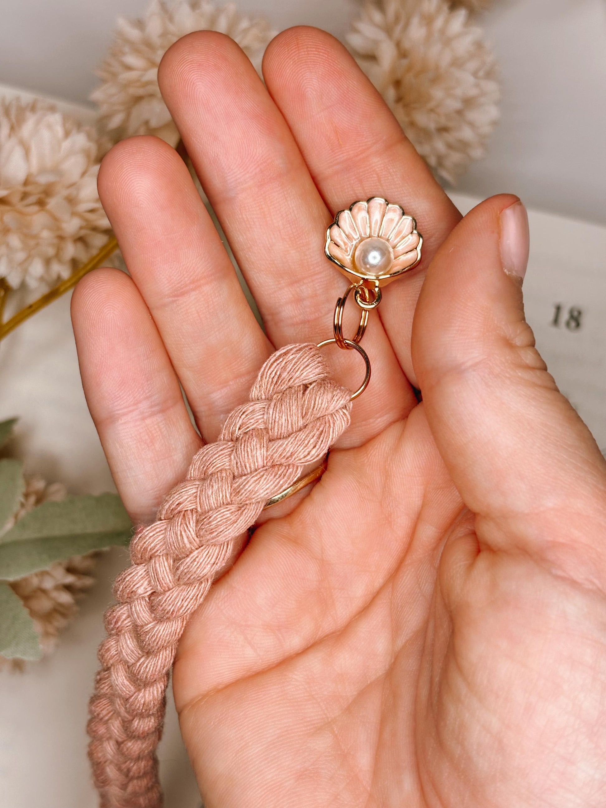 Pearl Seashell Charm Bookmark | Coastal Gift for Book Lovers | Book Accessories | Bookish Keepsake