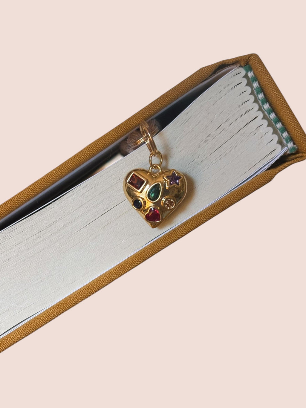 Gems Heart Charm Bookmark - Book Accessories for Readers